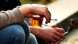 رابطه بین الکل و سیگار